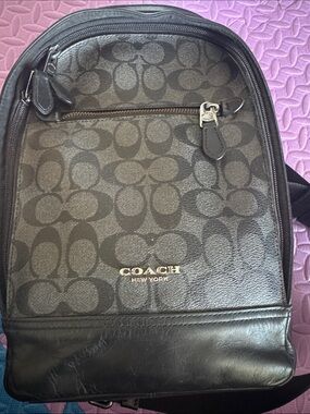 Coach Black Signature Logo Sling Backpack with Gold Hardware33cm*20cm*6.5cm
